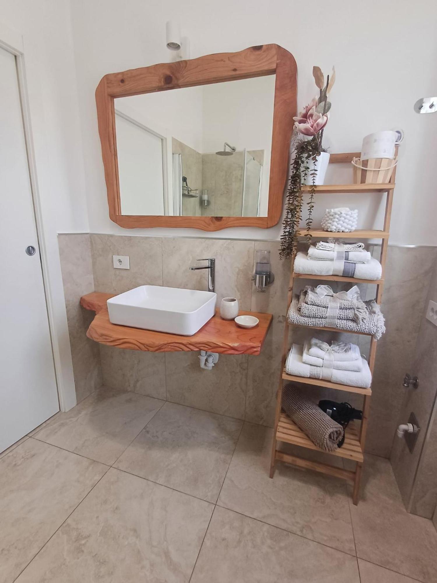 Ferienwohnung "Nonna Maria" Venegono Superiore Exterior foto